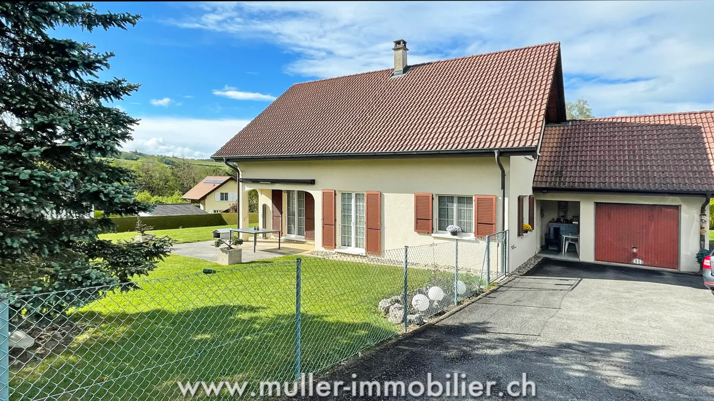 Superba villa in usufrutto occupato senza affitto, a Châtillens - Foto 1 di 13