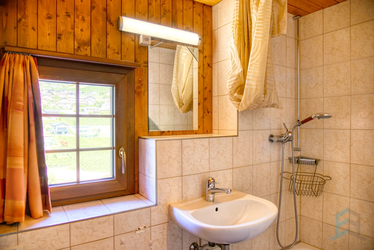 EXKLUSIV Dorfhaus mit Charakter und großem Potenzial - Foto 10 von 13