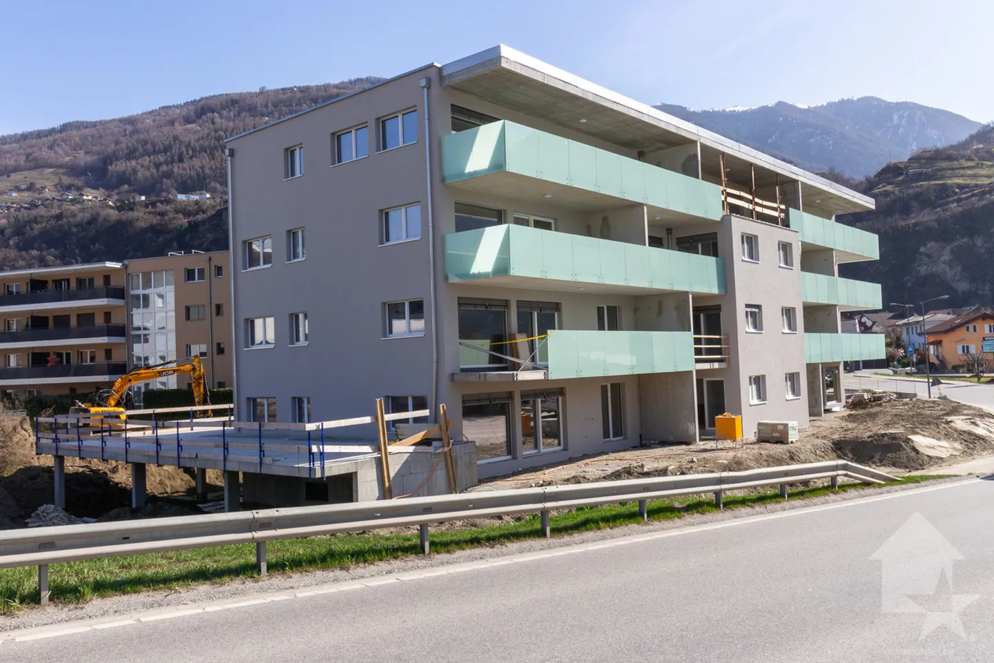 Dachgeschosswohnung 4,5 Zimmer nach Westen mit freiem Blick auf die Alpen - Foto 12 von 12