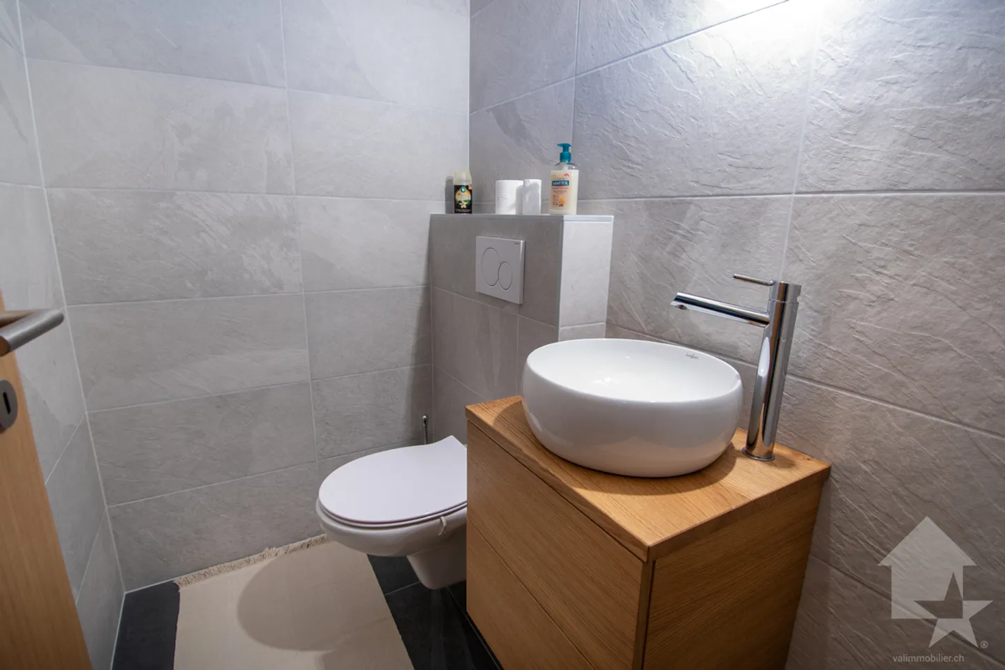 Torgon, spacious 2.5 rooms renovated in the residence 'Le Panorama' - Photo 9 of 13