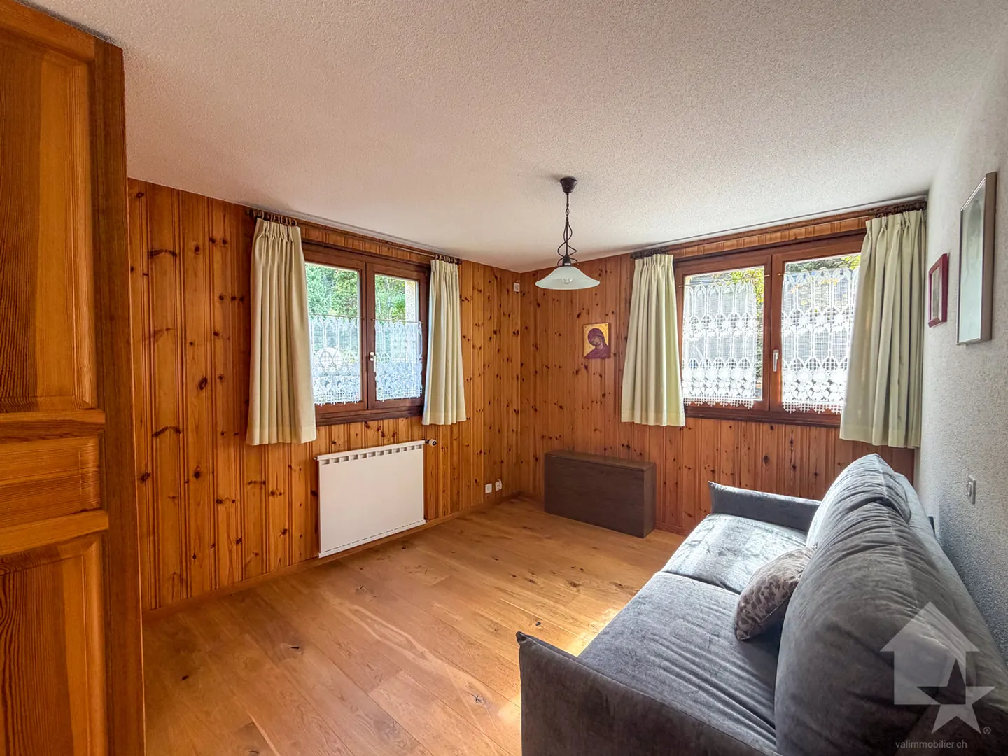 Schönes Haus mit 3 Wohnungen, Garage, Mazot und Carnotzet! - Foto 9 von 13