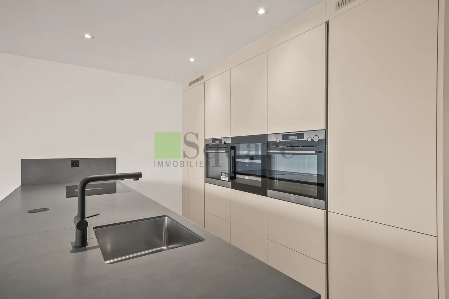 Contemporary twin villa with panoramic view - Photo 2 of 7