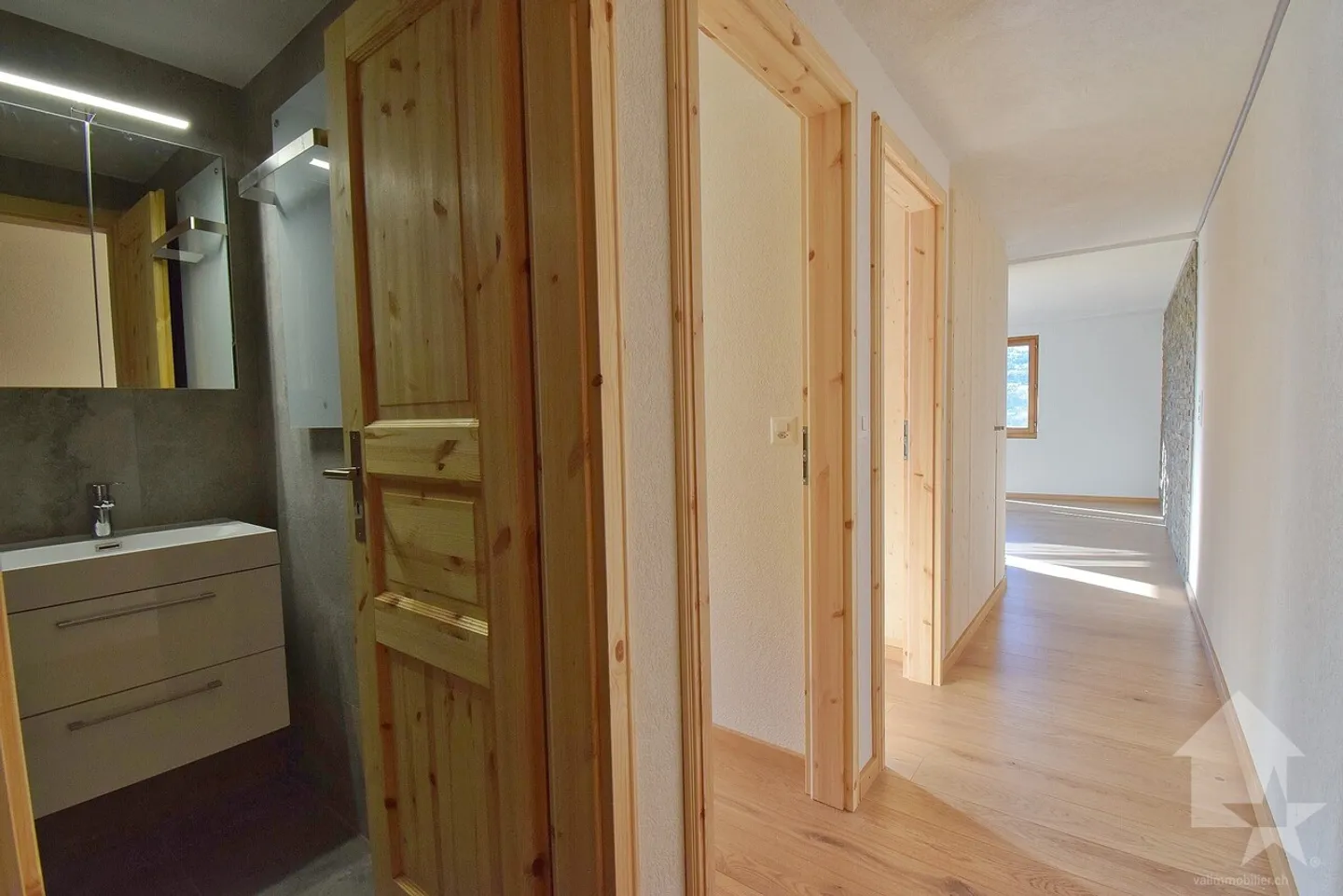 Wunderschöne 3,5-Zimmer-Wohnung, die bis Dezember 2025 komplett renoviert wird - Foto 8 von 11
