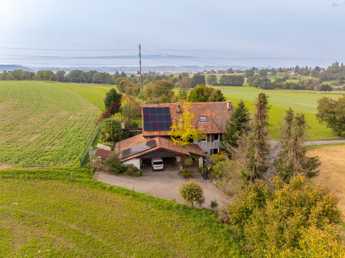 Renovierte Charakterfarm mit totaler Privatsphäre 5 Minuten von Payerne entfernt - Foto 3 von 13