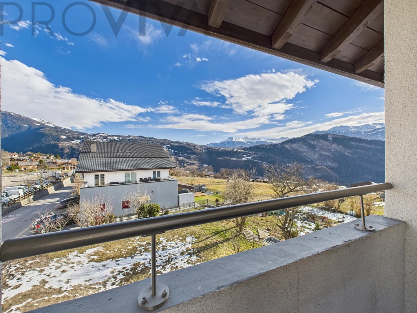 Bright 3.5-room apartment with balcony & terrace - Photo 5 of 7