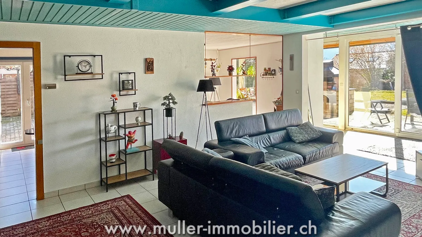 Sympathische angrenzende Villa in Gruyère - Foto 4 von 13