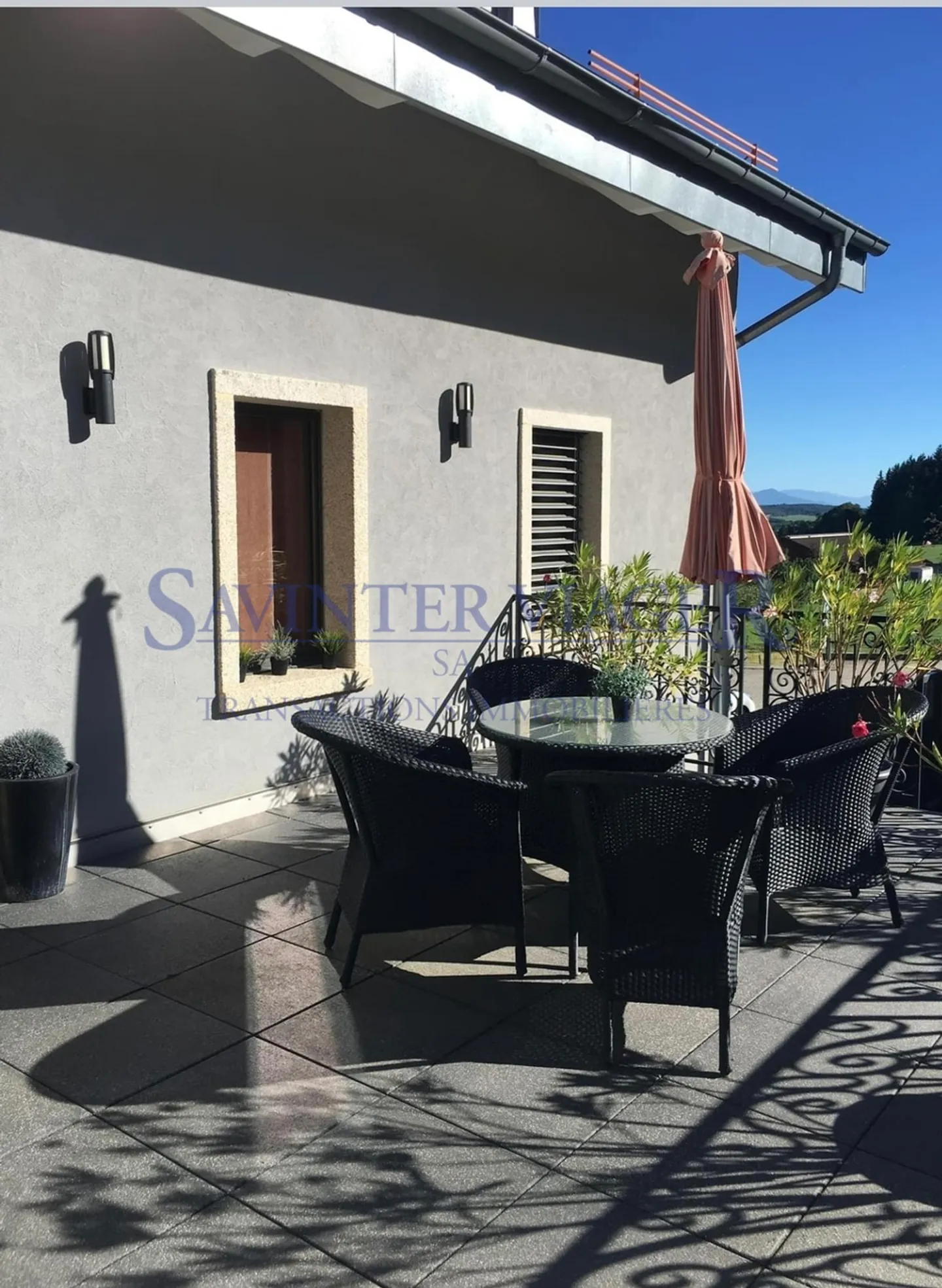 890 m² Wohnfläche Haus, 12+ Zimmer, 4.300 m² Grundstück - Umwandelbar in 3 Wohnungen - Montricher (VD) - Foto 12 von 12