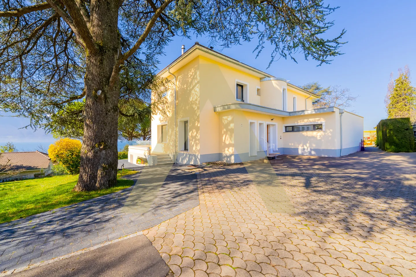 Splendida villa completamente ristrutturata con vista lago - Foto 12 di 13