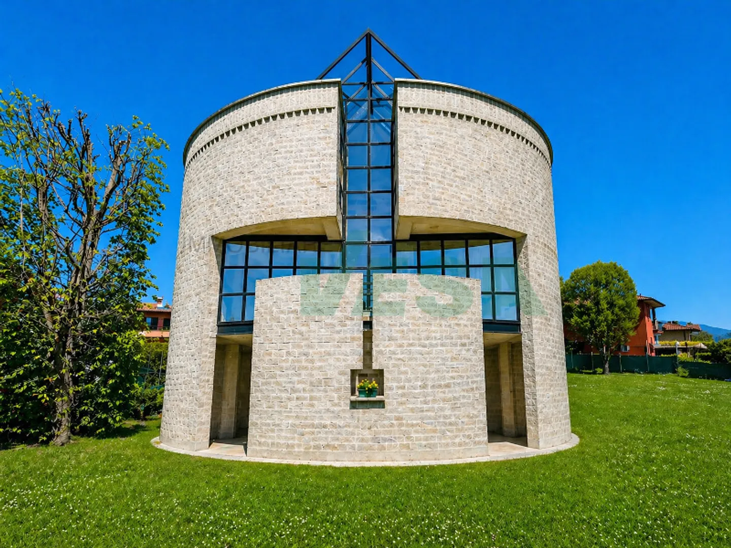 Villa iconique "Casa Rotonda" signée Mario Botta avec beau jardin - Photo 1 sur 13