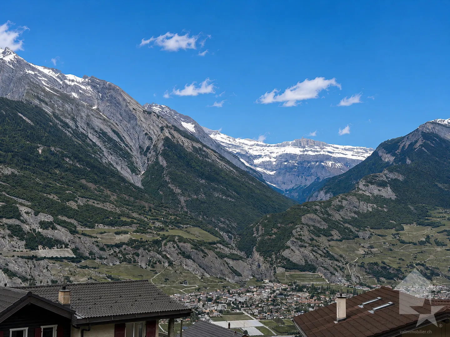 Charming house with panoramic view of the plain - Photo 2 of 13