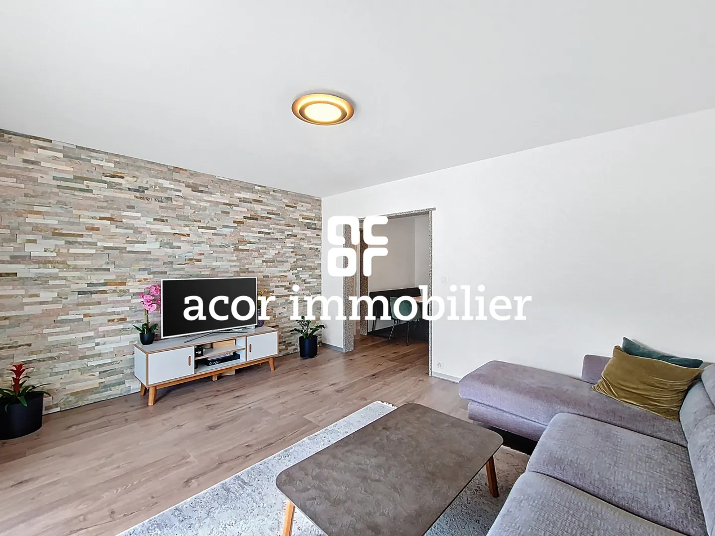 Charmant 4.5 pièces rénové au coeur de Sion - Photo 1 sur 6