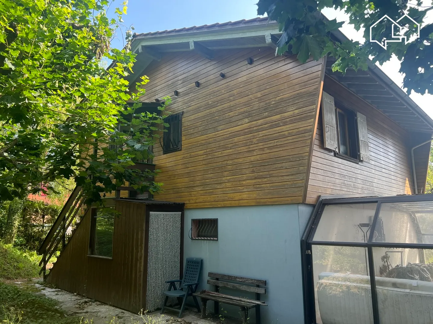 Chalet de 4.5pces sur un terrain de 776m² - Photo 3 sur 4