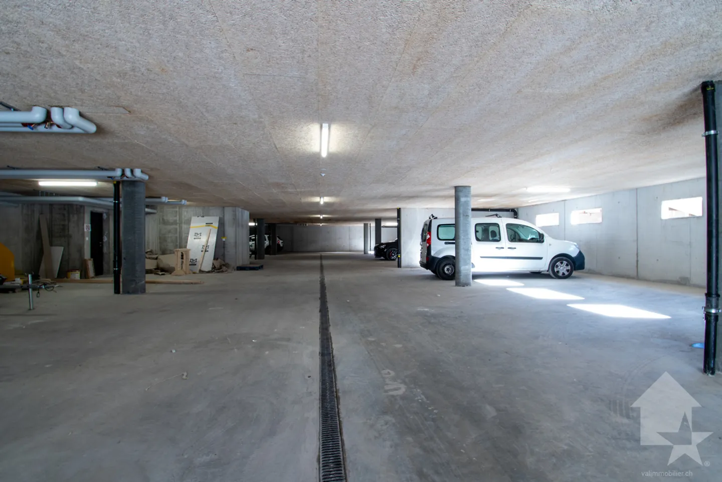 Val-d'Illiez, splendido duplex di 182 m2 con ufficio professionale - Foto 12 di 13
