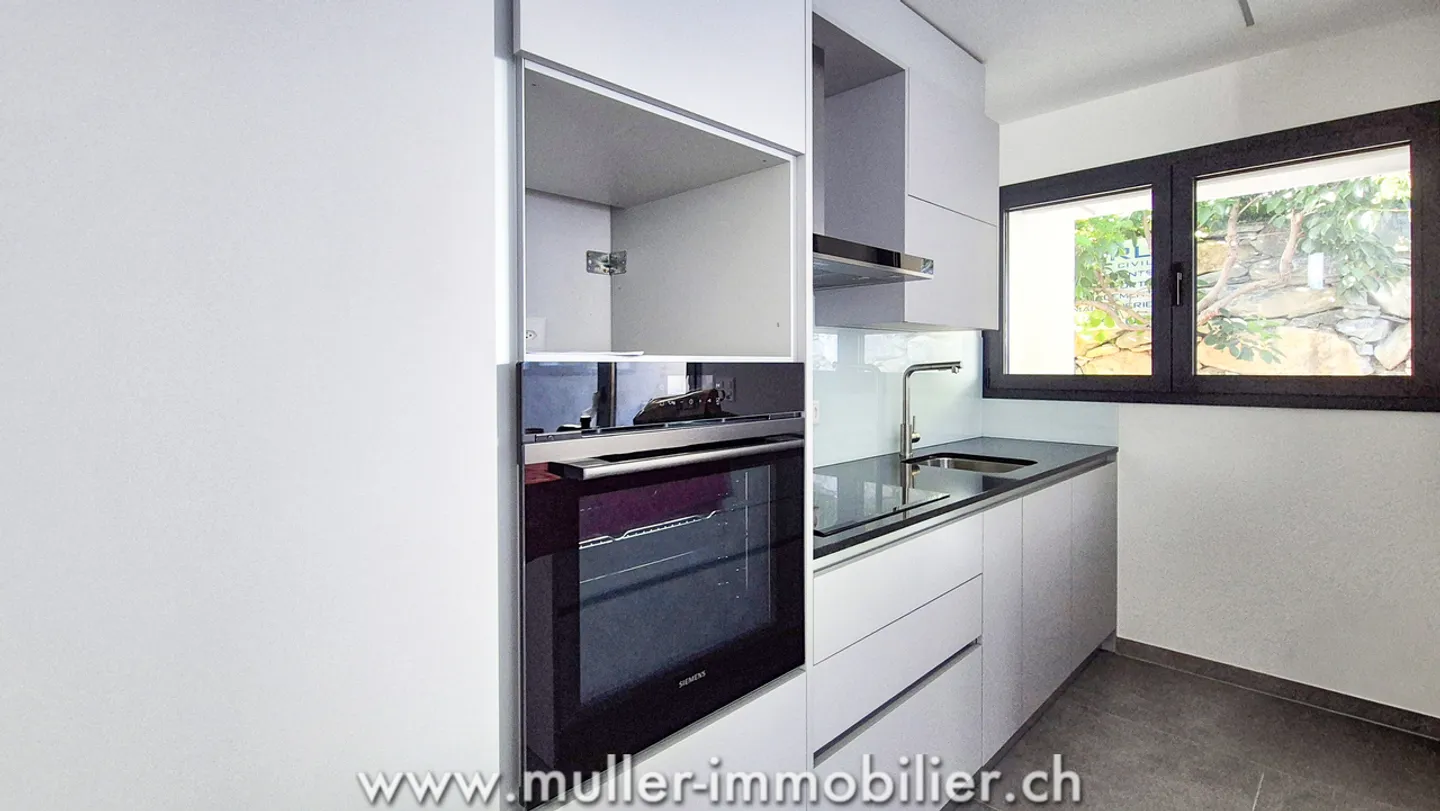 Large semi-detached villa under construction near Sion in Grimisuat - Photo 5 of 11