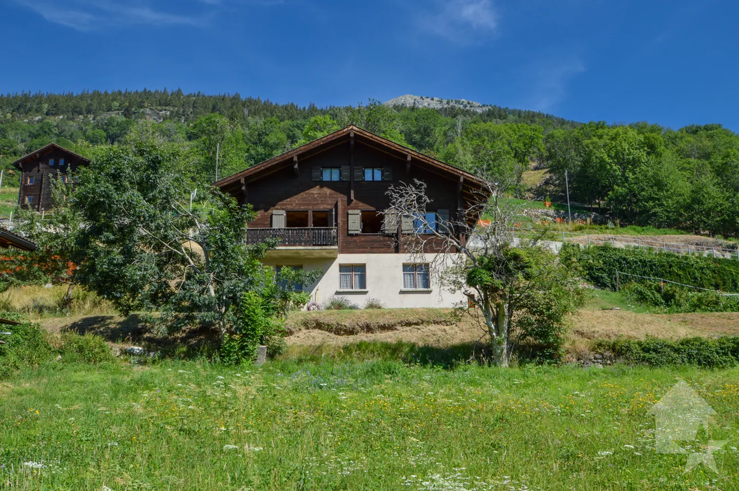 Casa da ristrutturare in ottima posizione - Foto 3 di 10