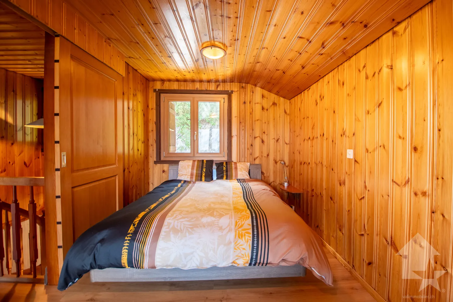 Magnifique chalet de caractère situé dans les mayens de Saxon - Photo 11 of 13
