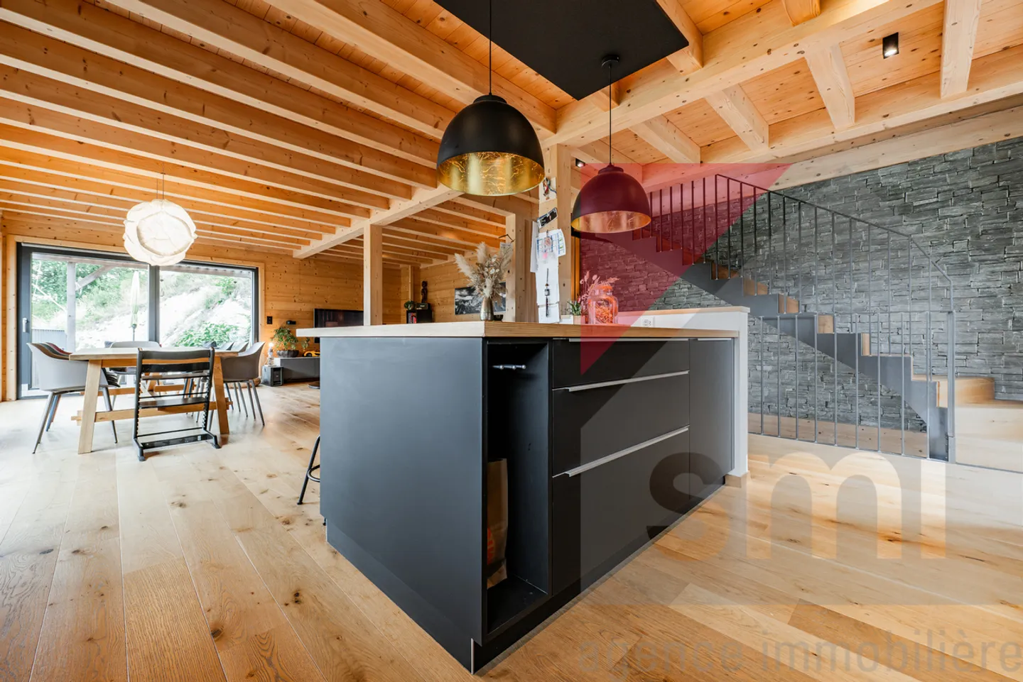 The charm of wood, the demands of contemporary living in Châtel-sur-Montsalvens - Photo 3 of 13