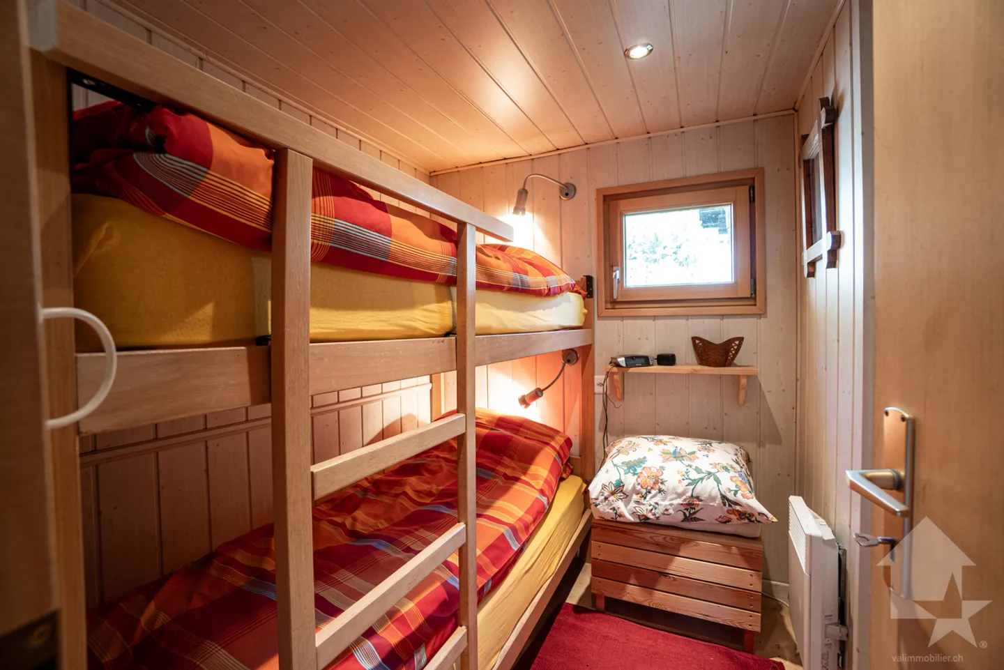 Chalet séduisant avec deux appartements - Photo 10 sur 13