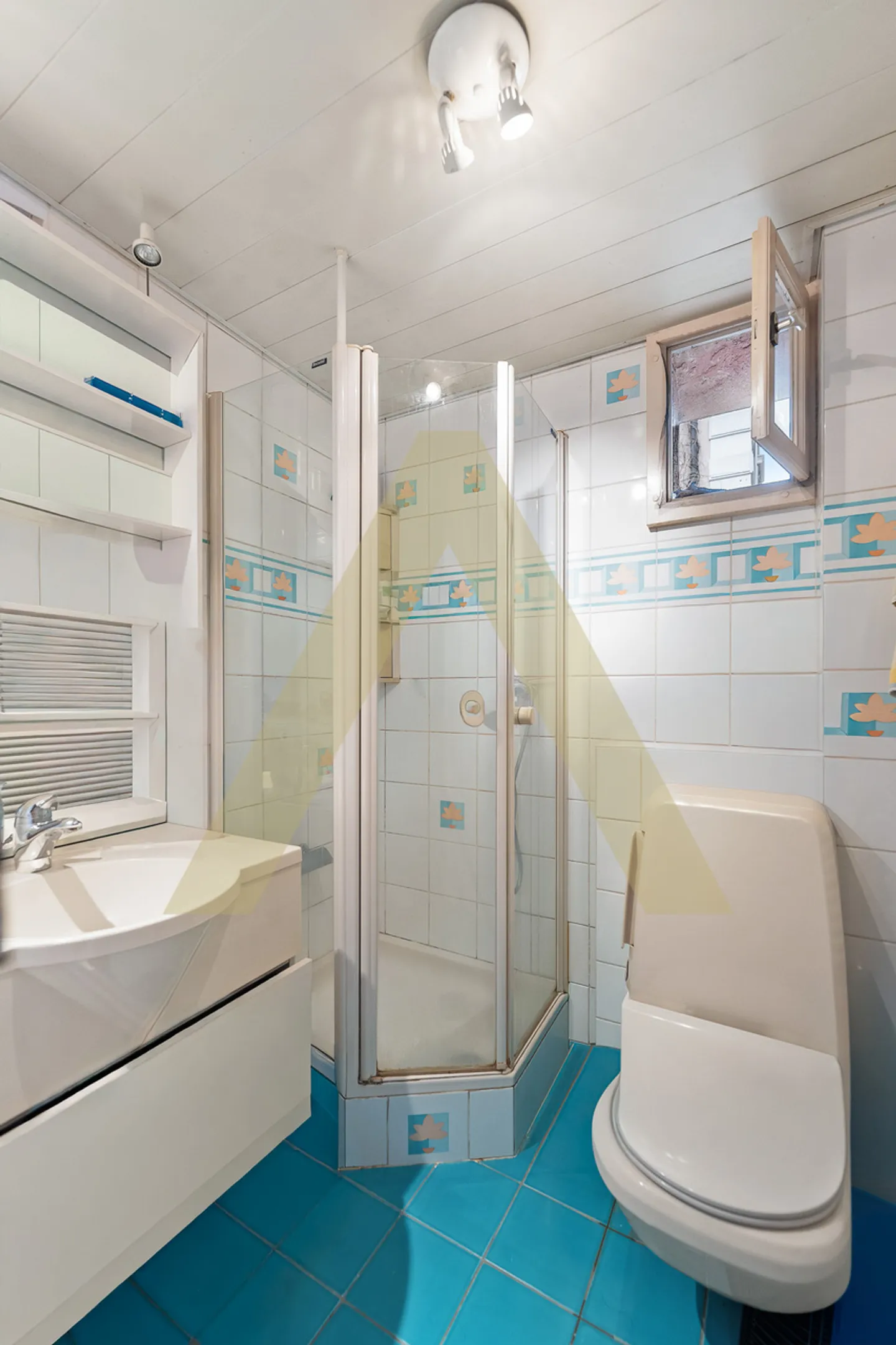 Maison de ville avec potentiel - Photo 10 sur 13