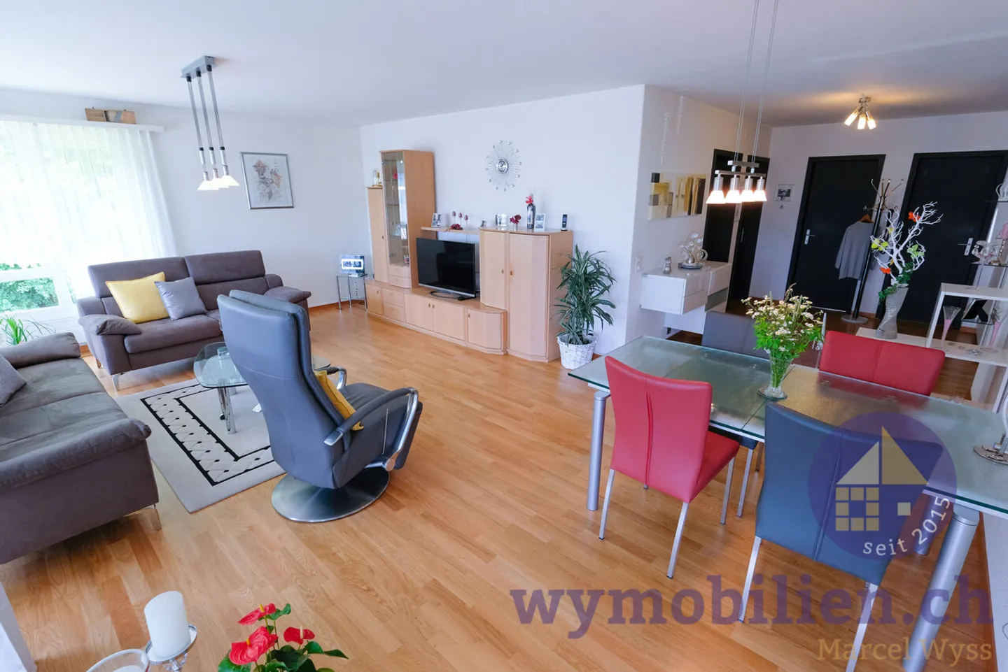 Appartement attrayant de 4,5 pièces avec grand balcon à Rüegsauschachen - Photo 3 sur 8