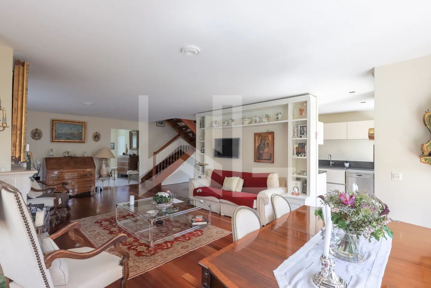 Exceptional Duplex in Nyon - Elegance, Light and Absolute Comfort - Photo 6 of 13