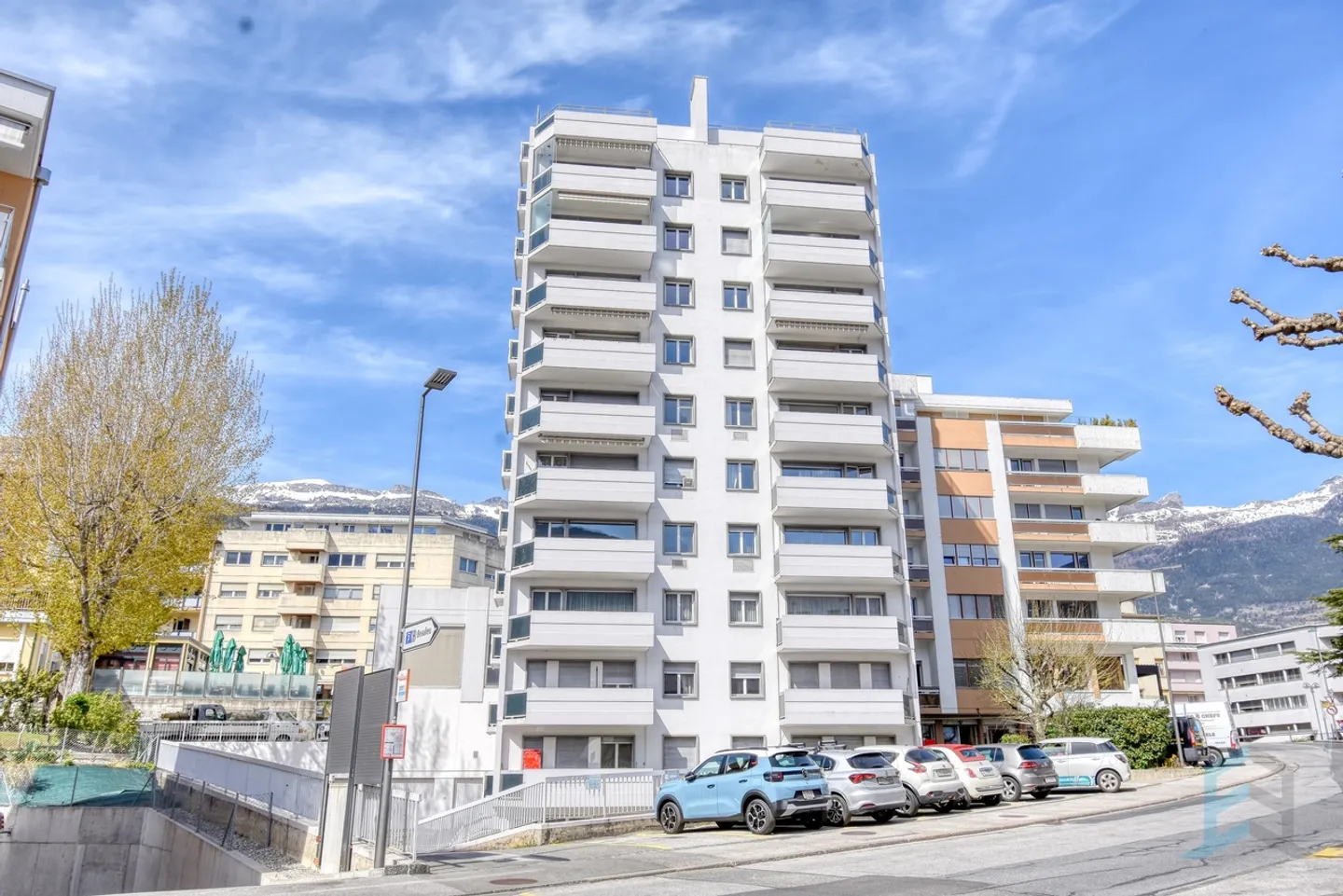 EXCLUSIVITE Bureaux à louer au coeur du centre ville de Sierre - Foto 1 von 13