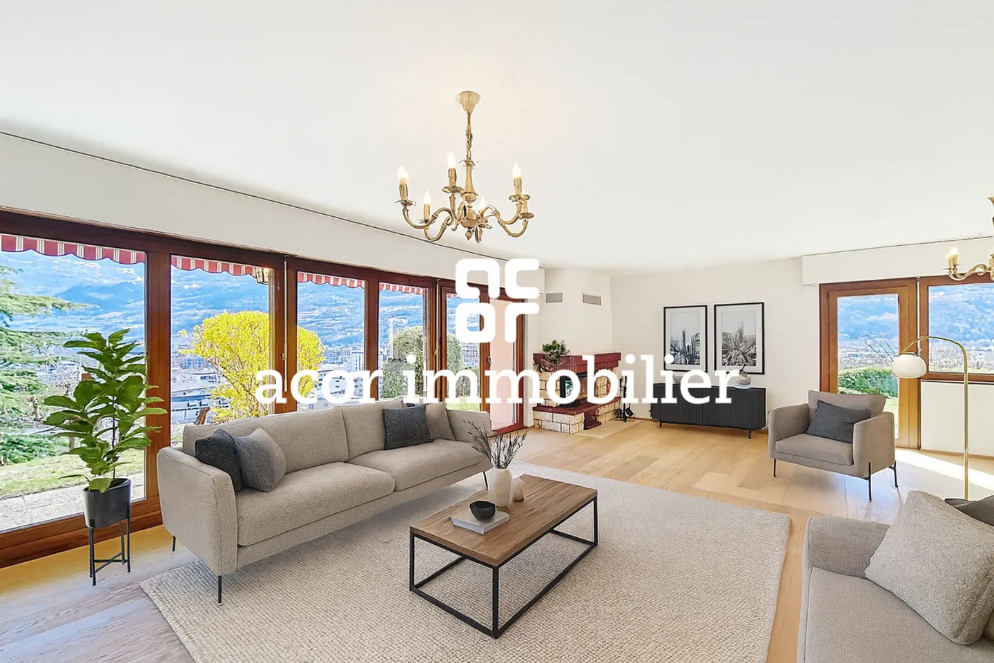 Spacious family villa with independent studio in Gravelone, Sion! - Photo 1 of 4