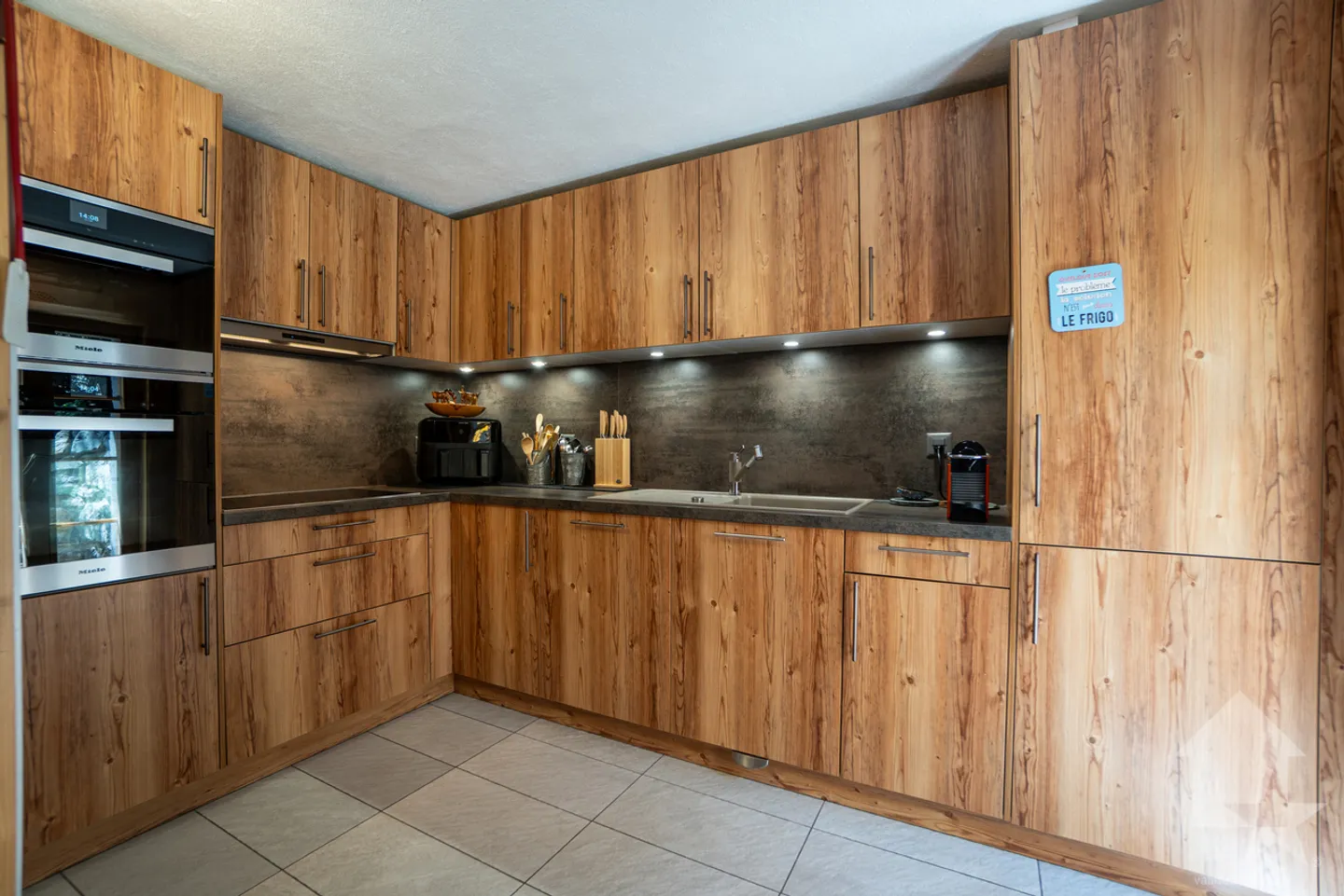 Chalet Charmant avec Jardin - Photo 5 sur 13