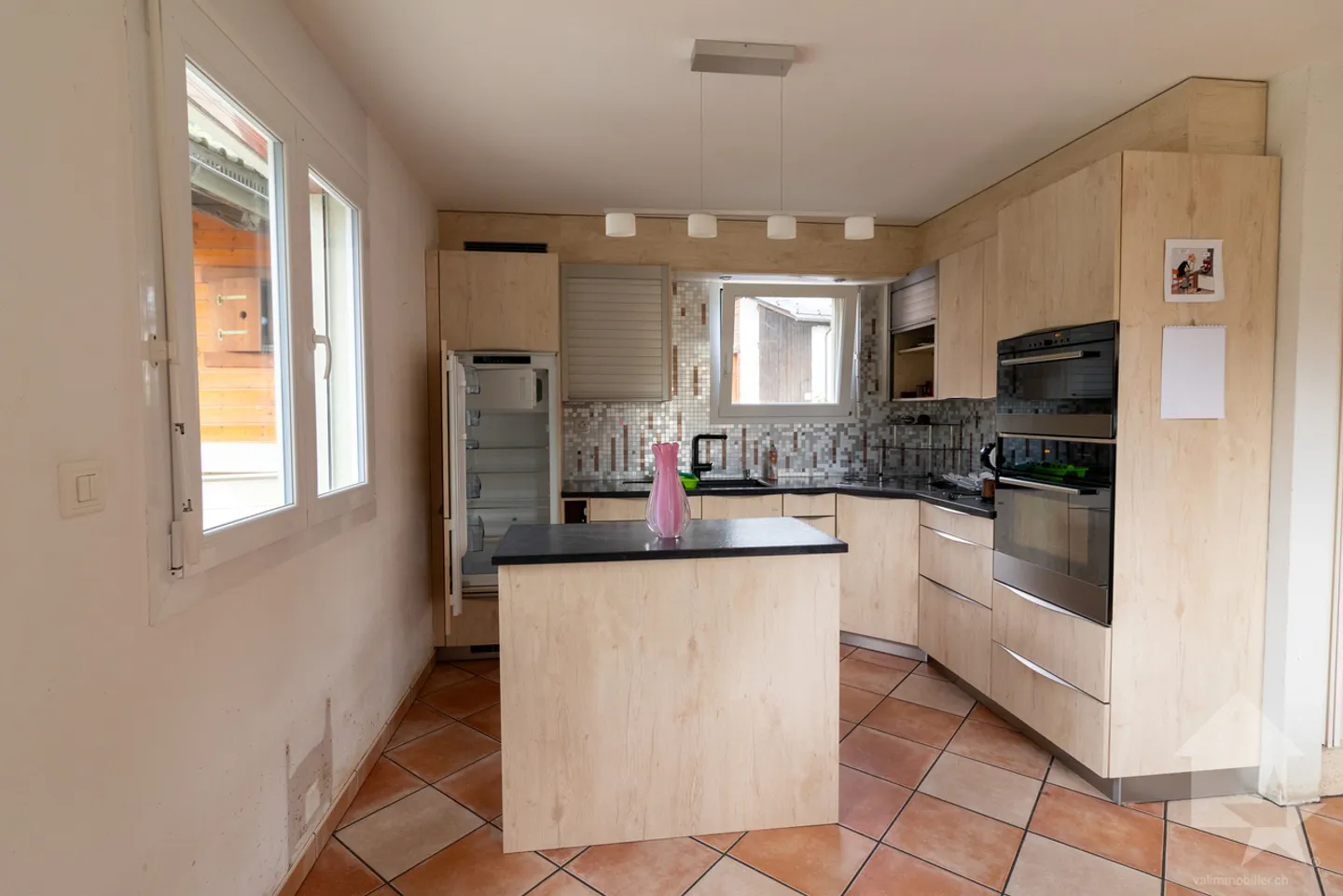 Beautiful detached house with lawn and garage - Photo 10 of 13