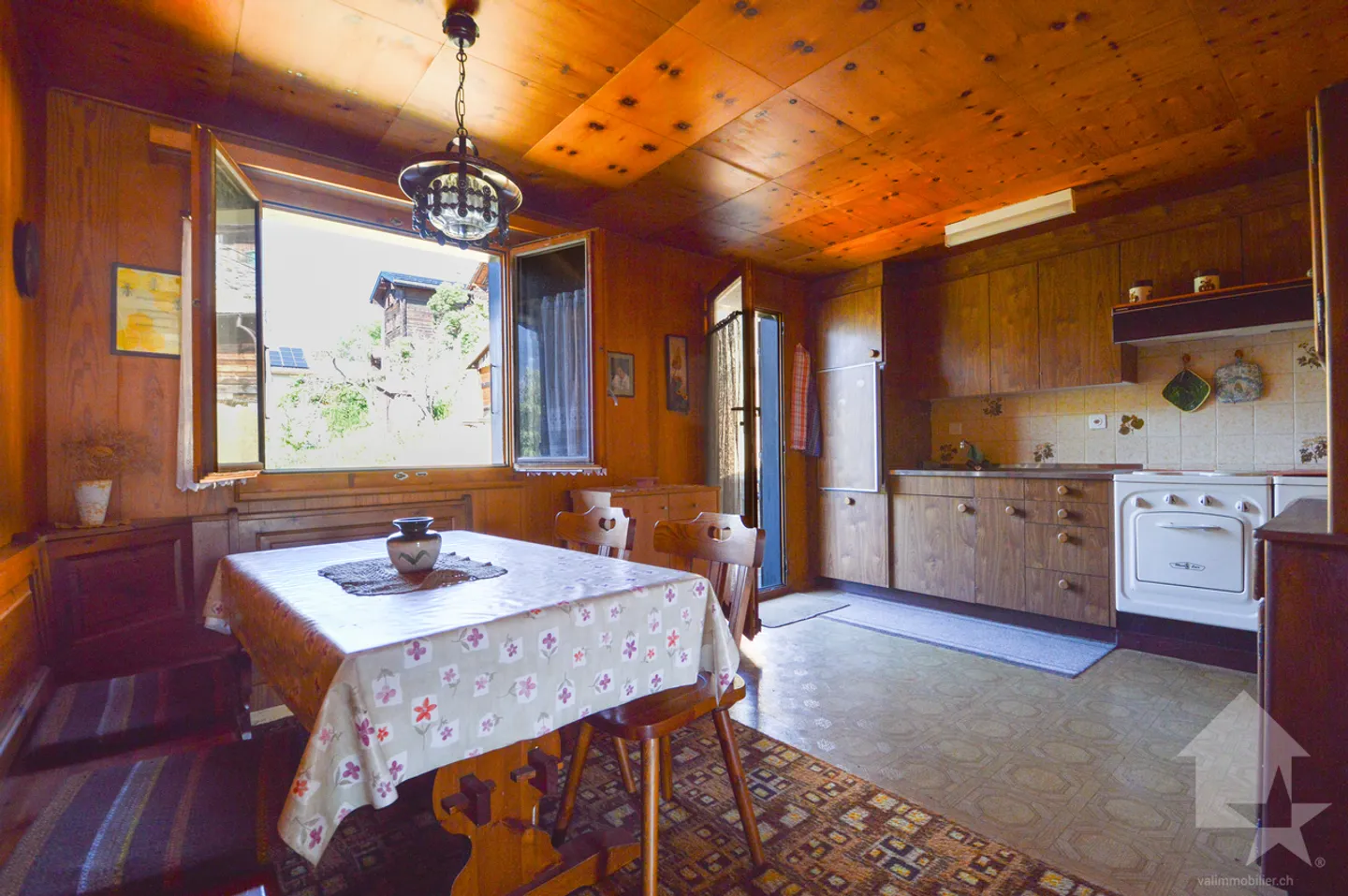 Casa da ristrutturare in ottima posizione - Foto 7 di 10