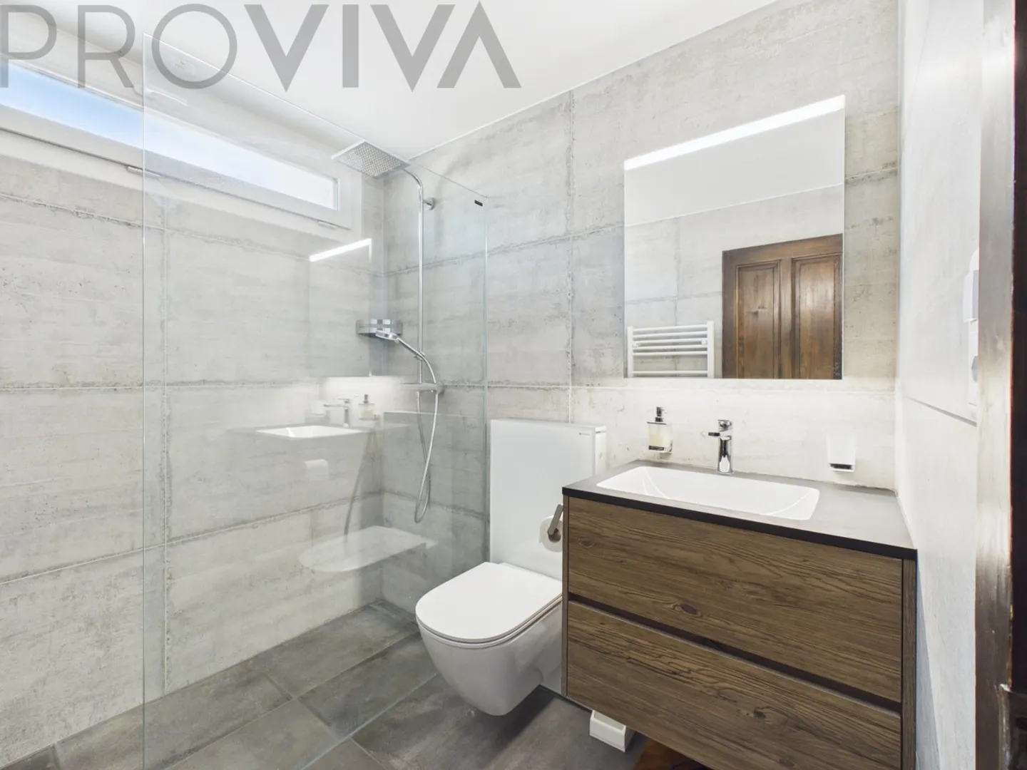 Appartement unique avec terrasse privée (92 m²) au cœur de Fully - Photo 5 sur 7