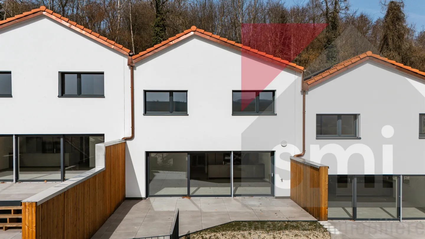 Neue 5-Zimmer-Villa mit einem Wohnbereich von 50m2! - Foto 2 von 13