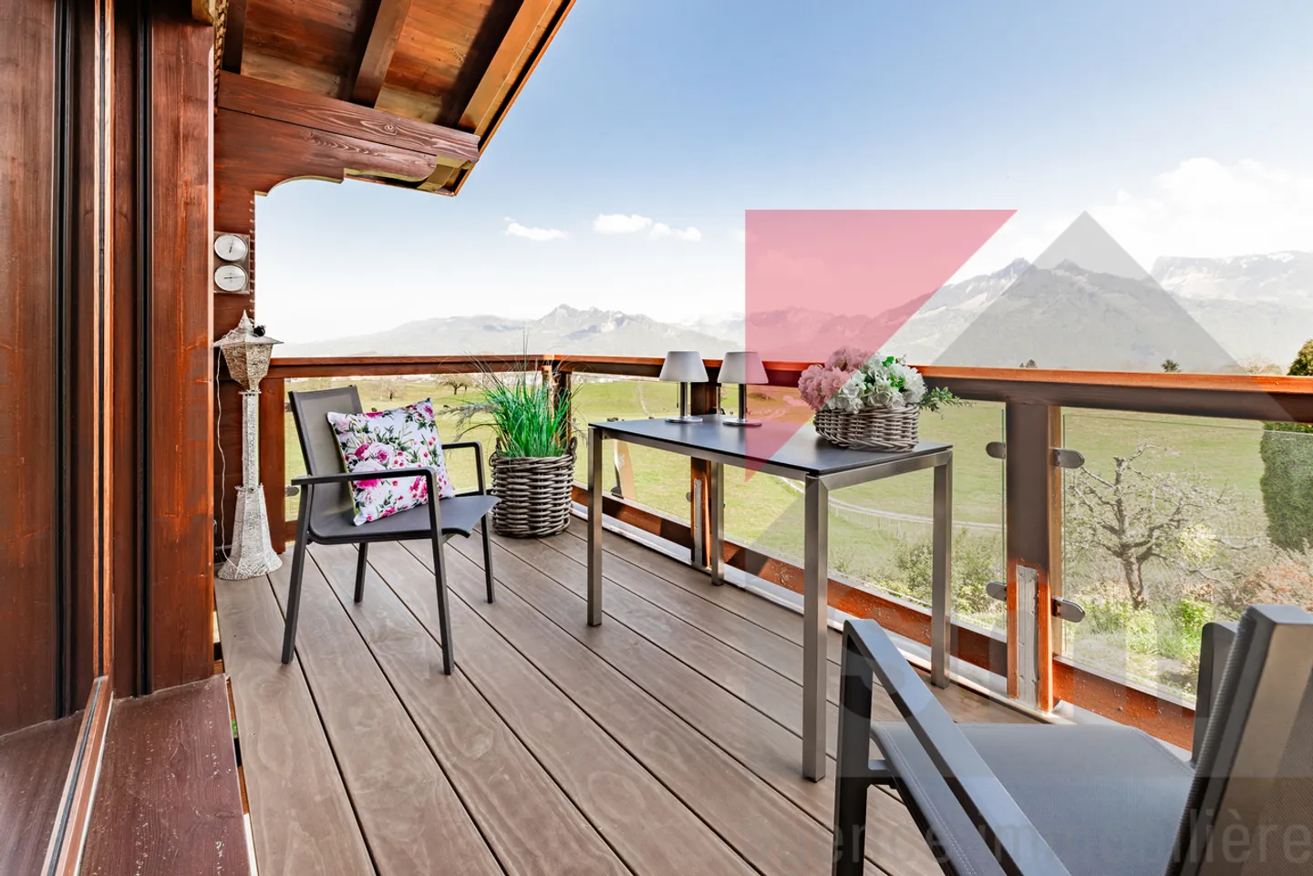 Chalet esclusivo, completamente ristrutturato e arredato, in un angolo di paradiso - Foto 2 di 13