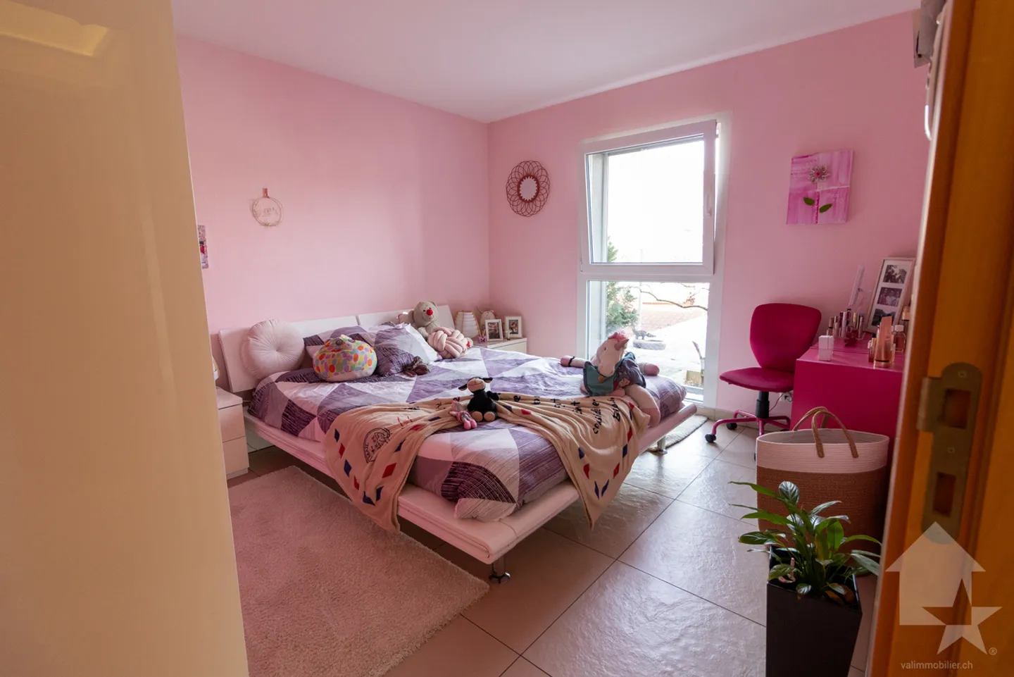 Magnificent villa in PPE with large garden and basement - Photo 12 of 13