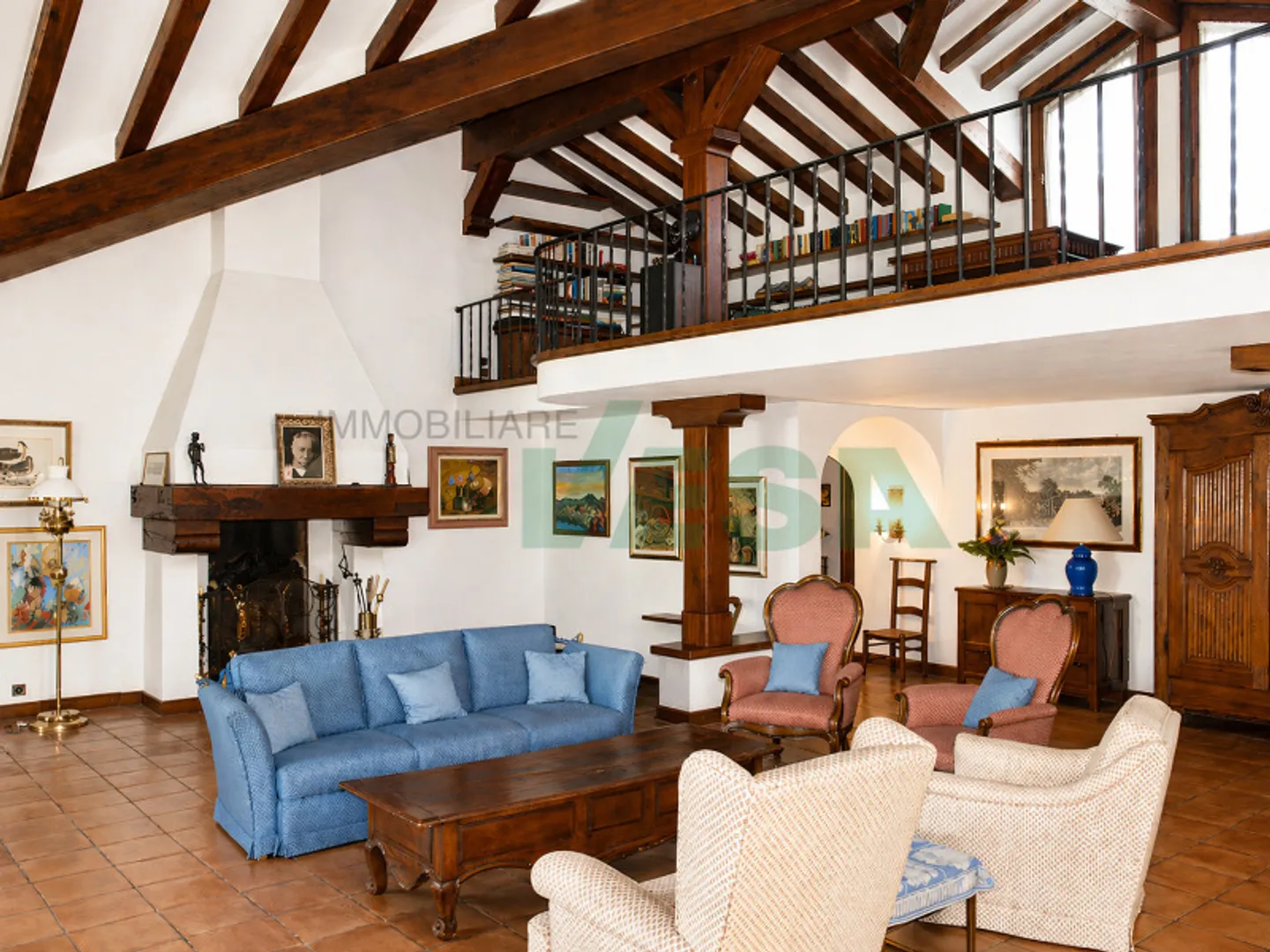Villa Elegante con Grande Giardino - Foto 9 di 11
