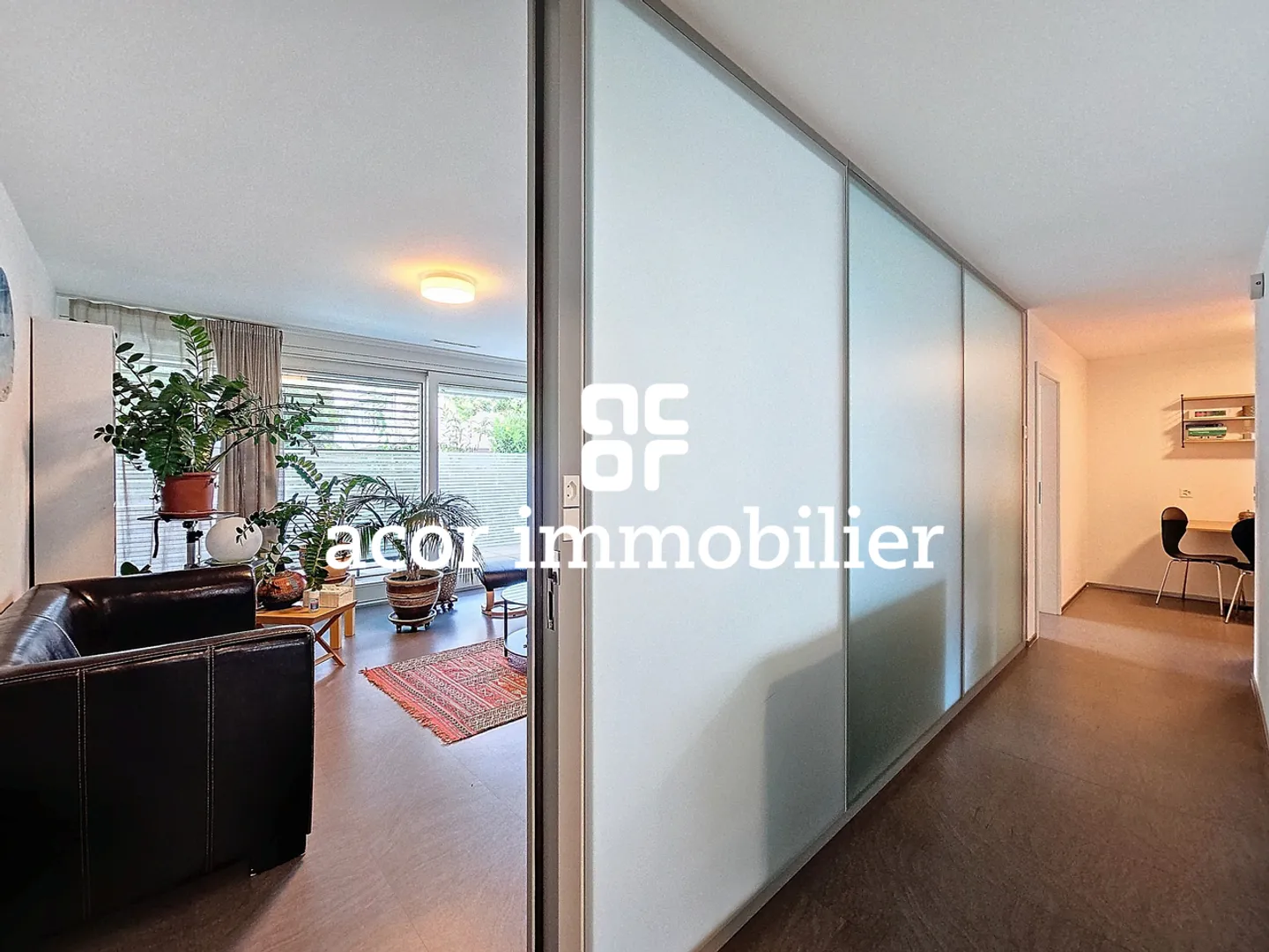 Espace de travail polyvalent de 6½ pièces et idéalement situé - Photo 5 of 7