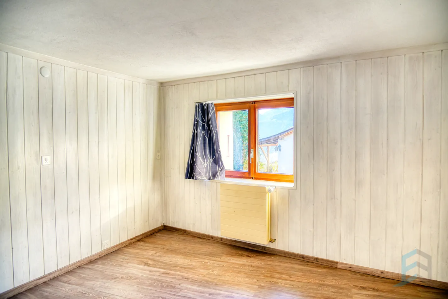 EXCLUSIVITY Village House of 4 ½ Rooms in the Center of Venthône - Photo 4 of 13