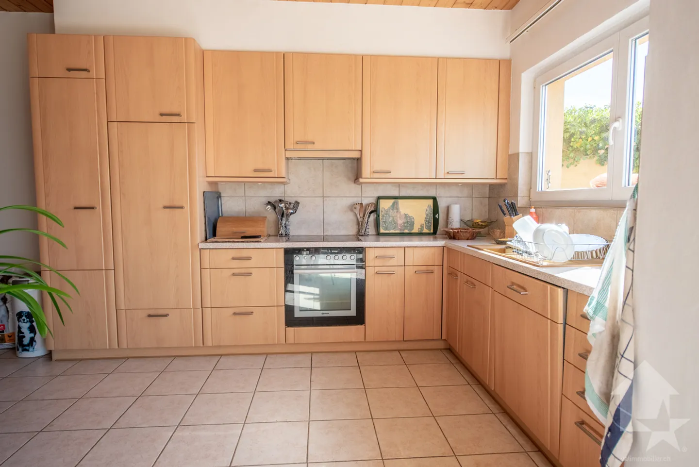 5,5-Zimmer-Villa am Rande von Weinbergen, atemberaubende Aussicht, ruhig, sonnig - Foto 6 von 12
