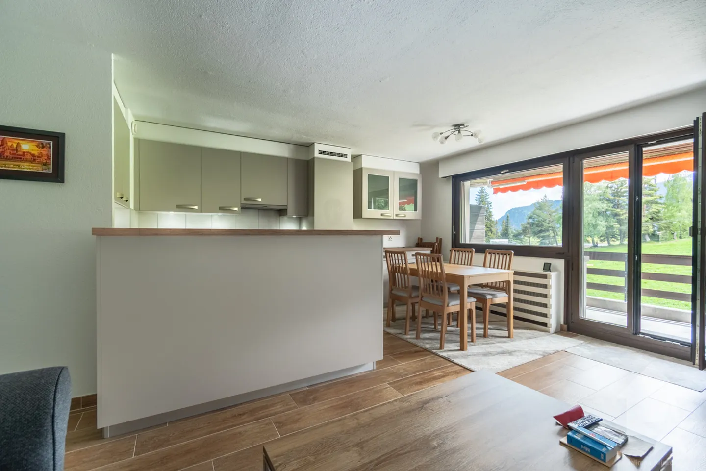 Torgon, spacious 2.5 rooms renovated in the residence 'Le Panorama' - Photo 5 of 13