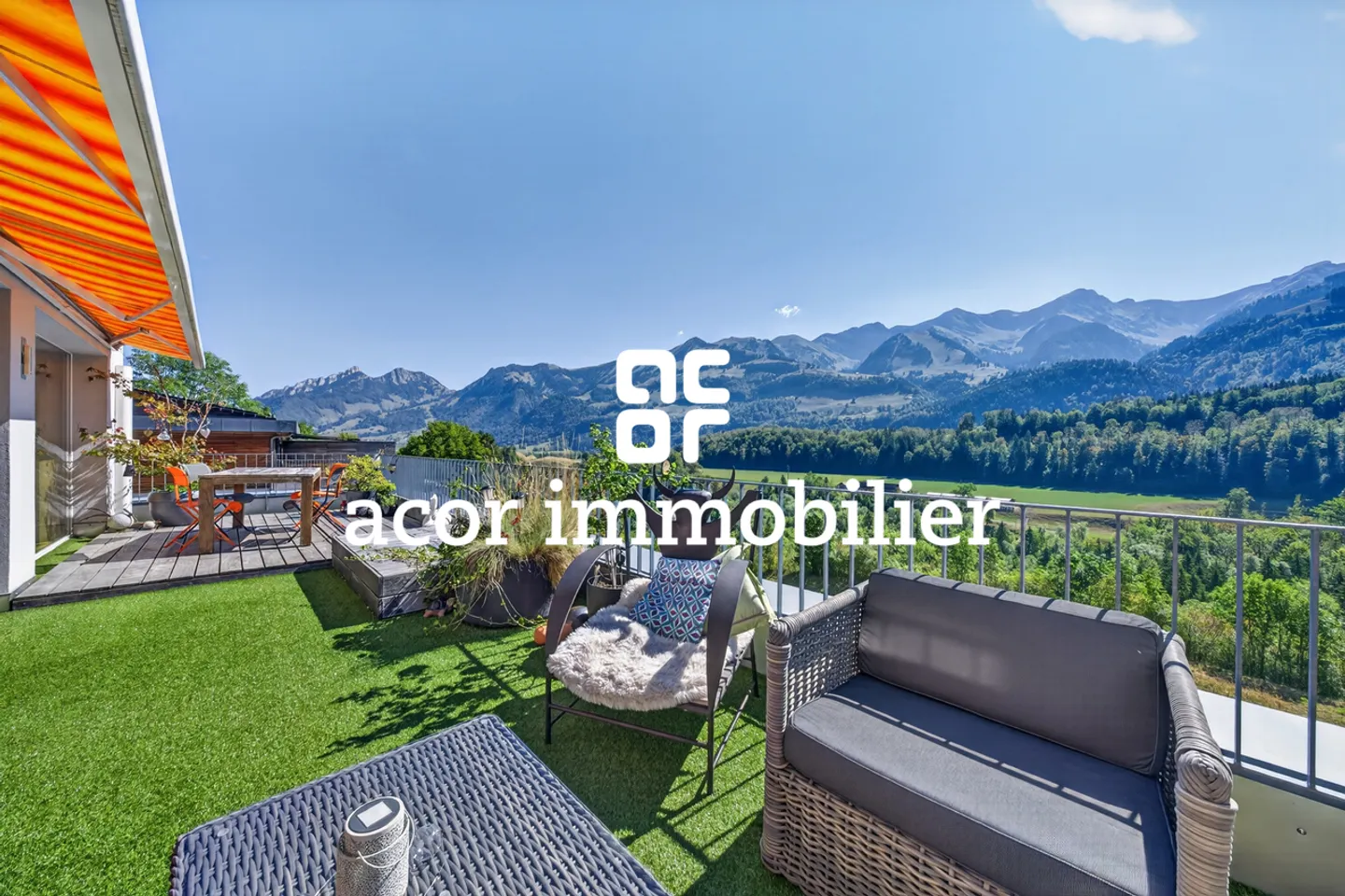 Charming 4-room apartment with panoramic view of the Vanils - Photo 9 of 10
