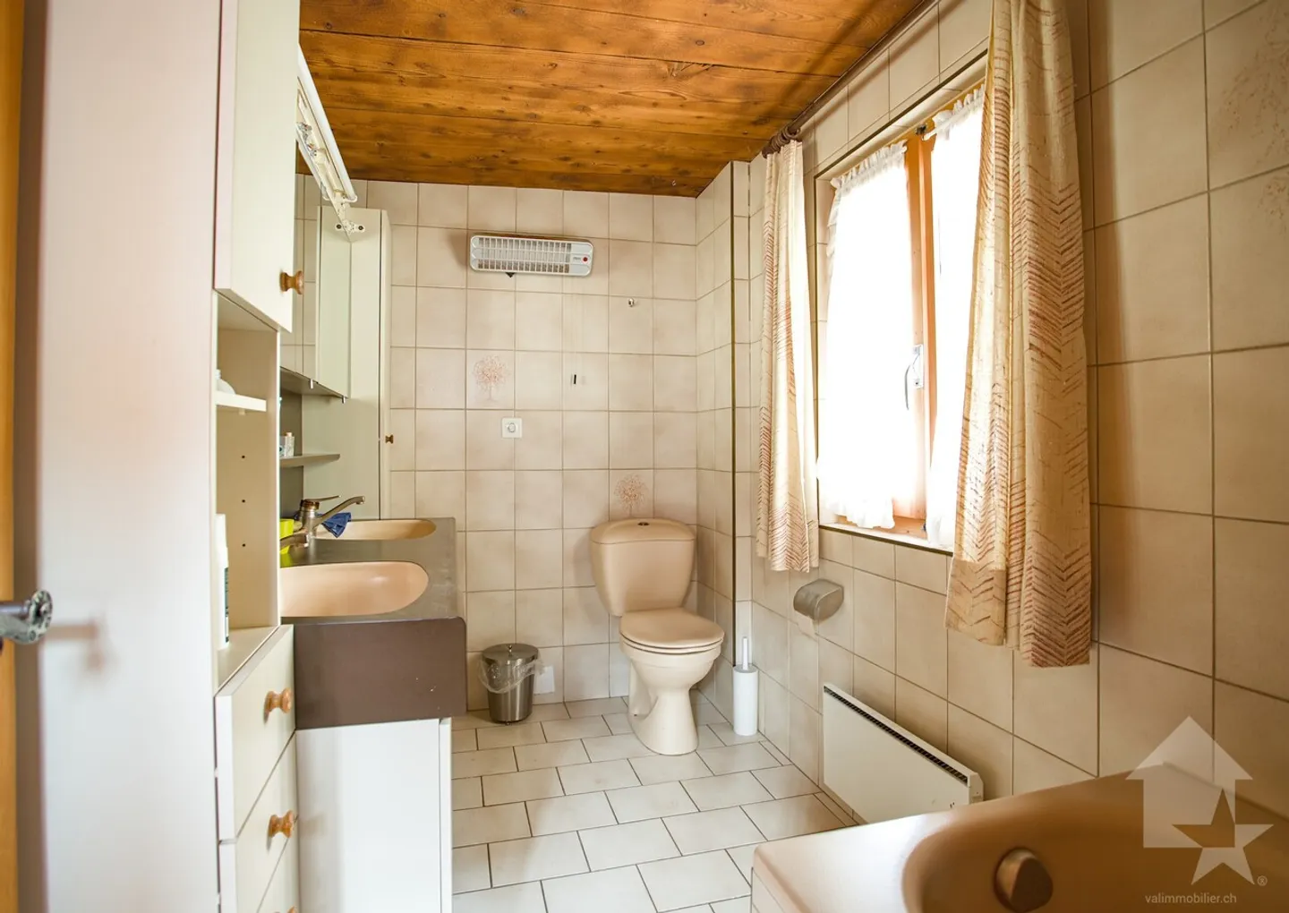 Chalet mit 5,5 Zimmern mit Charakter, 180 m2, sonnige Lage - Foto 10 von 13