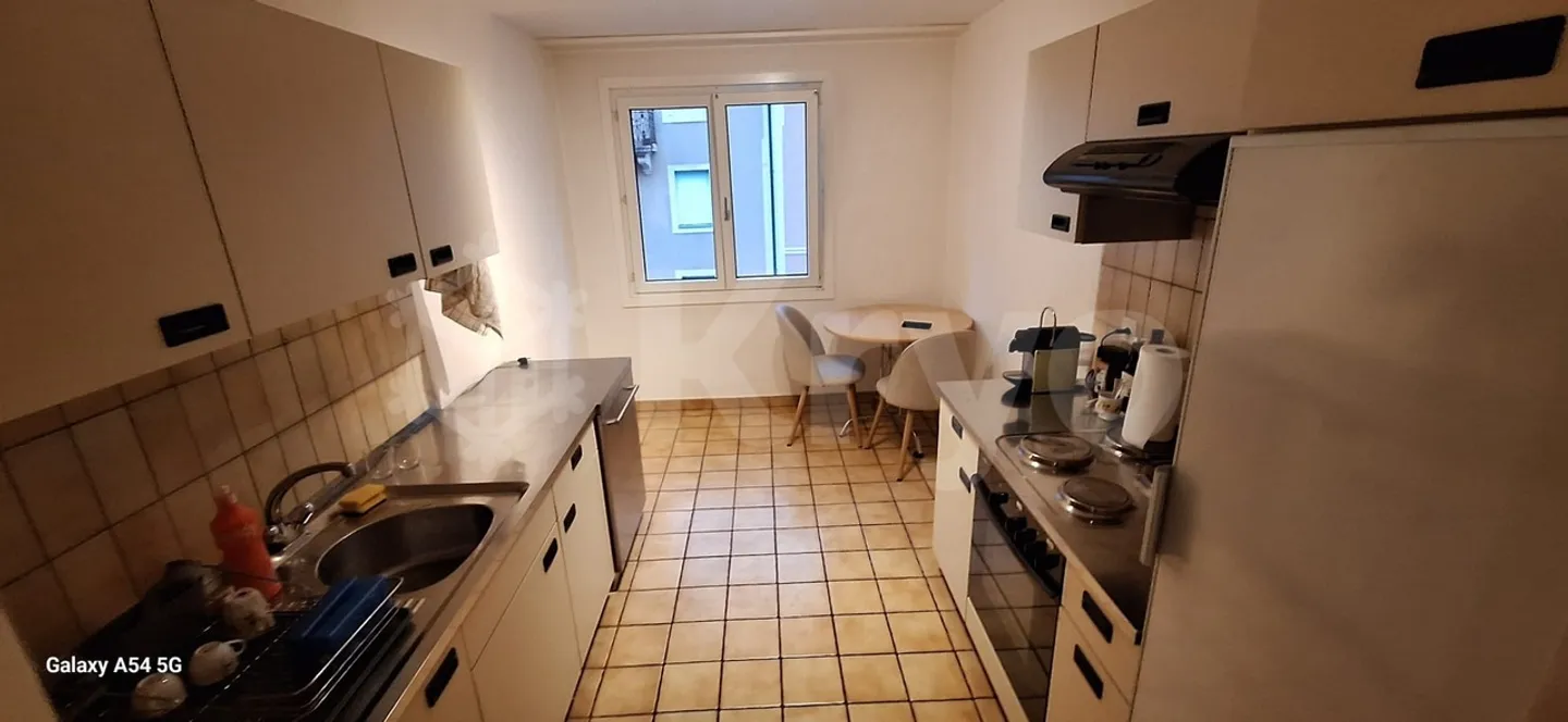 3-ZIMMER-WOHNUNG MIT AUFZUG UND BALKON - Foto 1 von 5