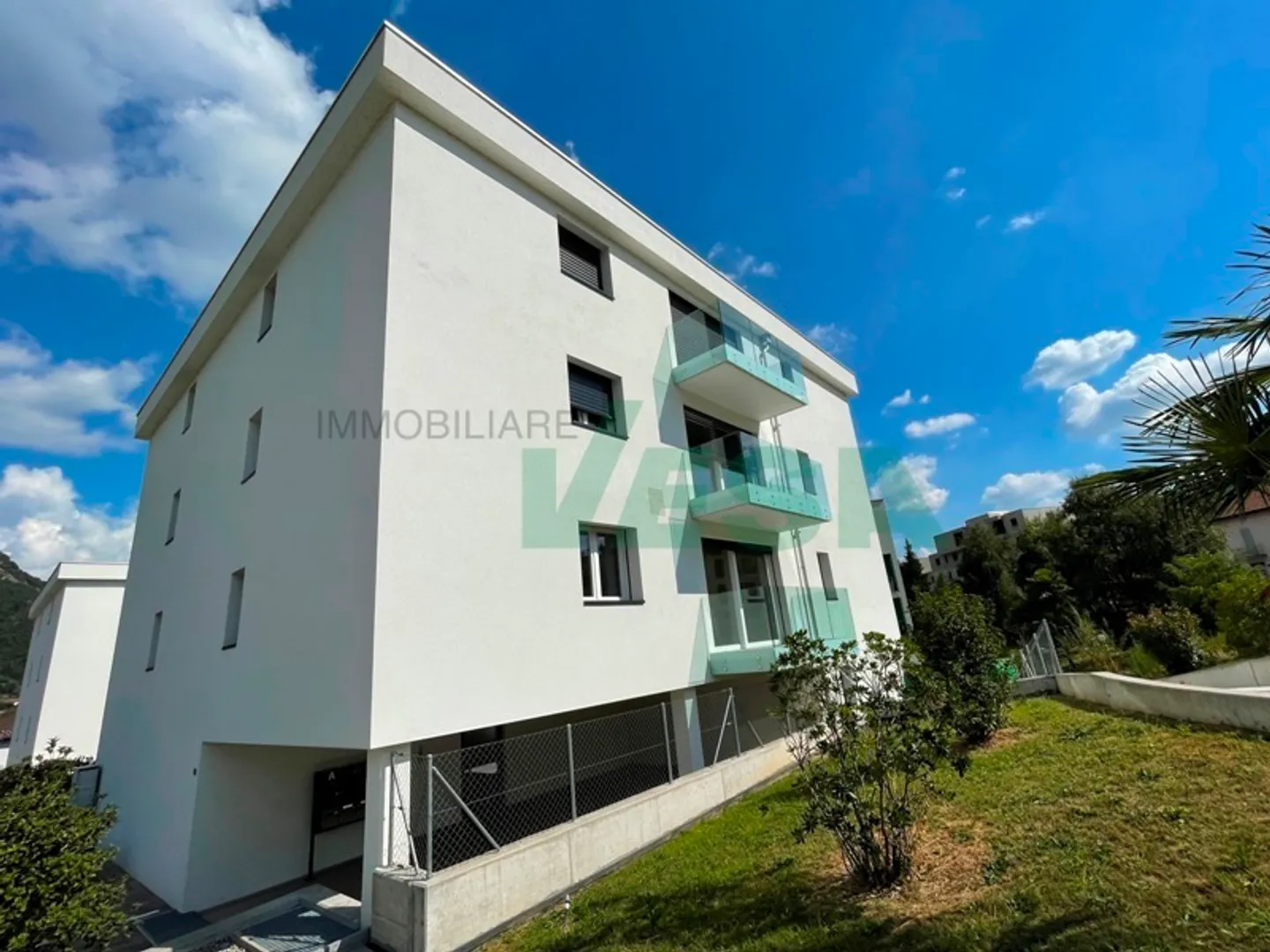 Neue, kleine und gepflegte Wohnanlage in sehr sonniger und bequemer Lage - Foto 7 von 11