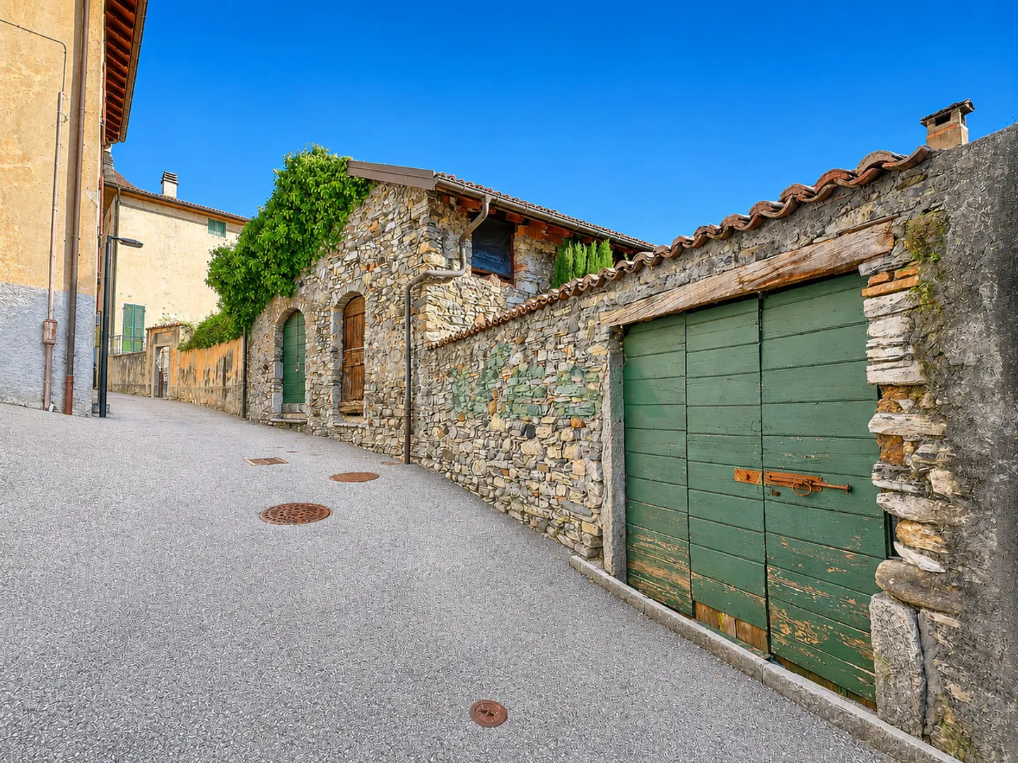 Splendid property with ancient palace, rustic house and beautiful garden - Photo 3 of 13