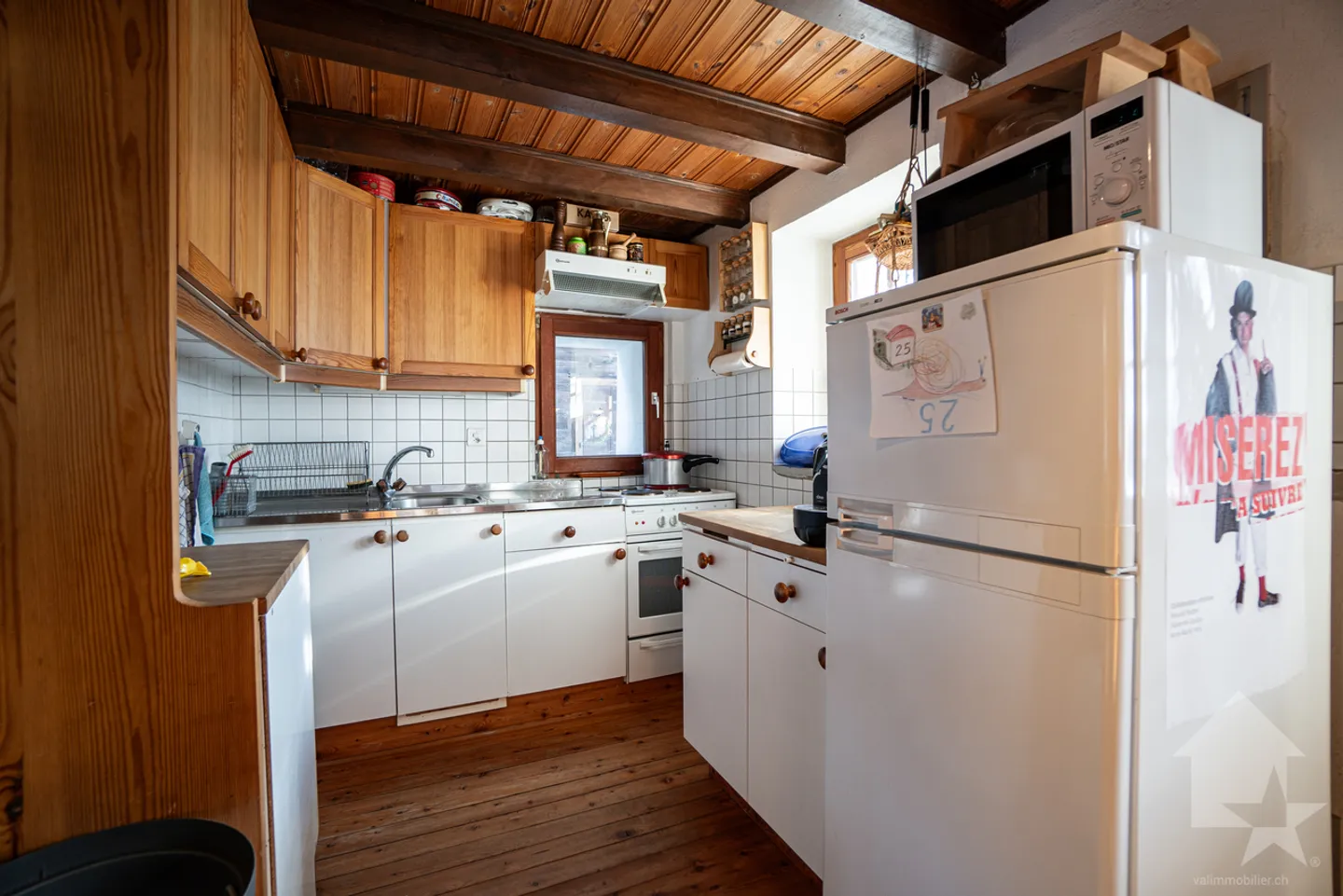 Chalet che comprende due appartamenti duplex indipendenti con fienile convertibile - Foto 5 di 13
