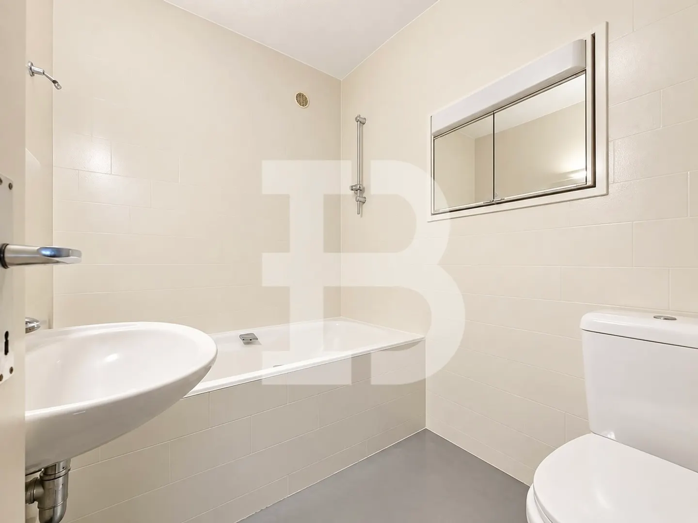 Incantevole villa a schiera con 6 camere da letto - Foto 8 di 13