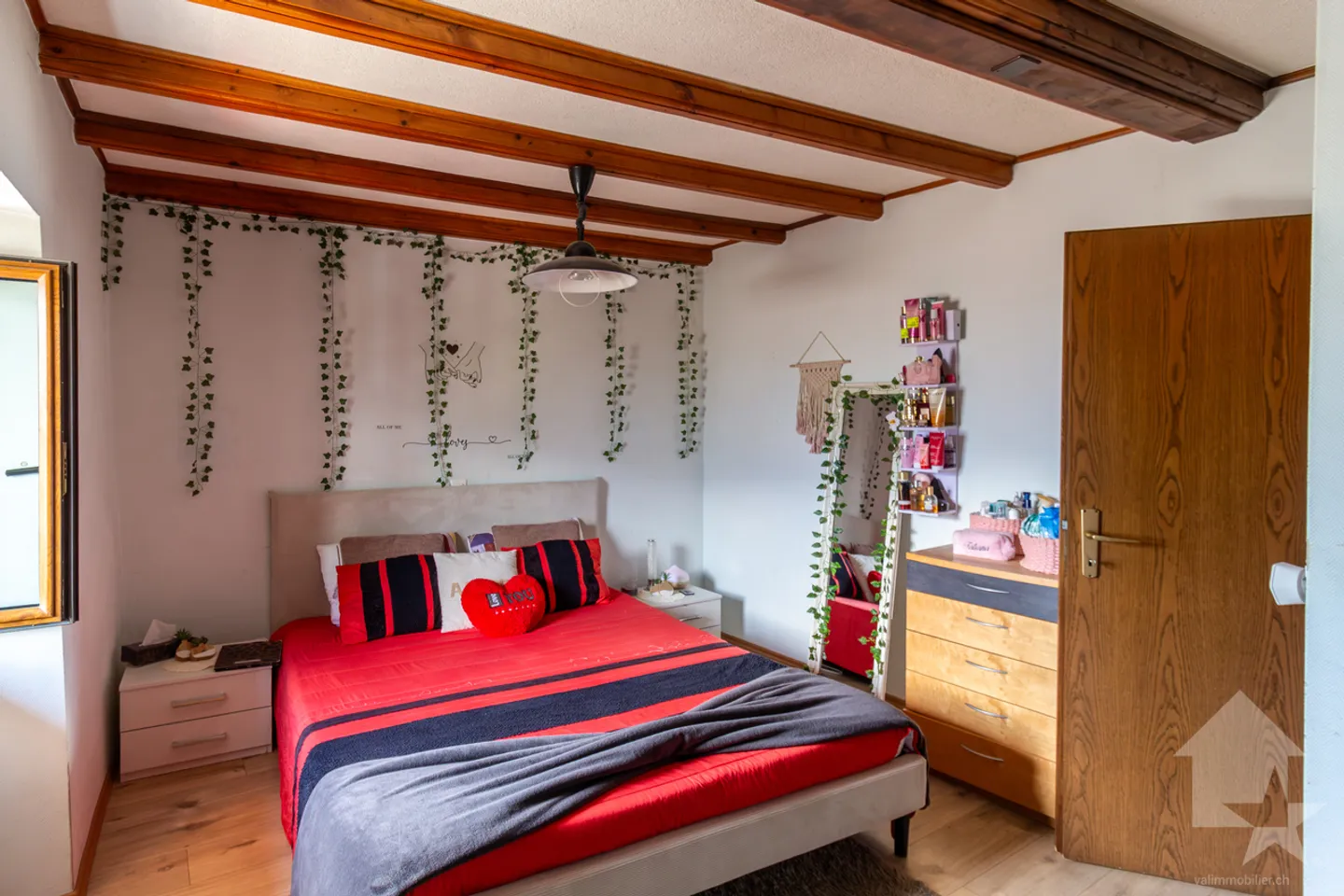 Village house with 3.5 room duplex of 90 m2 and commercial premises - Photo 10 of 13