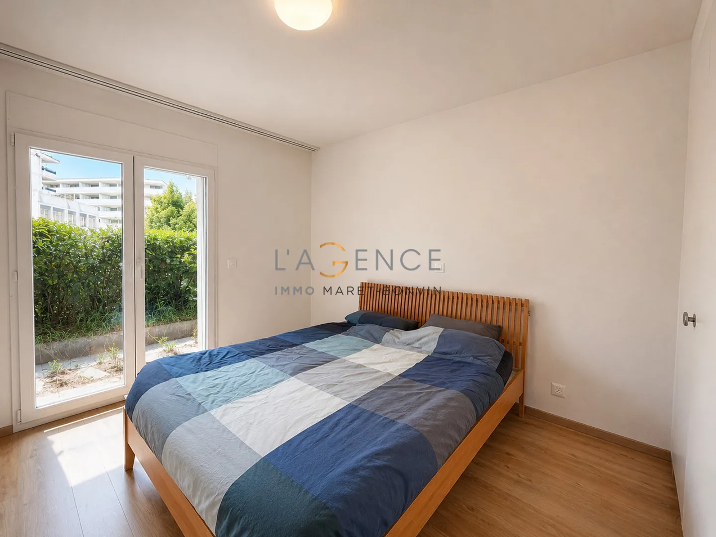 APPARTEMENT 3,5 PCES AVEC TERRASSE ET JARDIN PRIVATIF-SION - Photo 3 sur 5