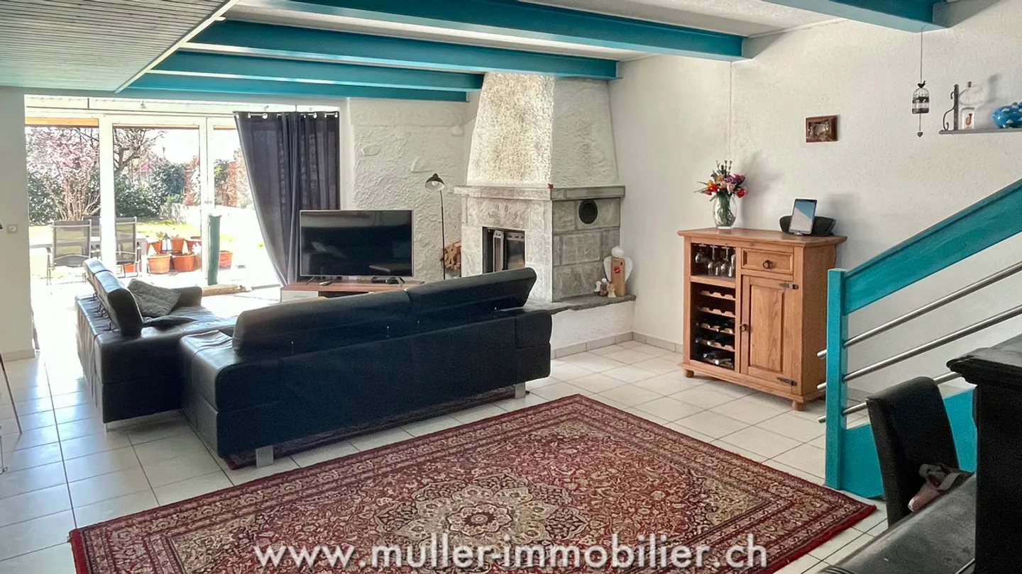 Sympathische angrenzende Villa in Gruyère - Foto 3 von 13