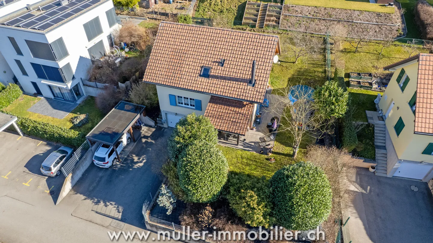 Superb individual villa with garden in Ursy - Photo 11 of 13